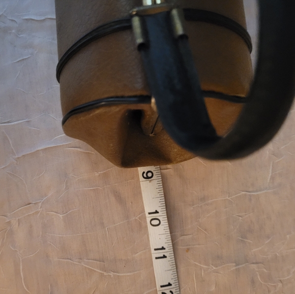 Vintage Small Barrel Hinged Handbag Faux Leather - Picture 13 of 13